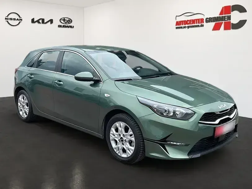 Gebraucht Kia Ceed Vision 140 PS (102 kW) 2025 Grün Kleinwagen