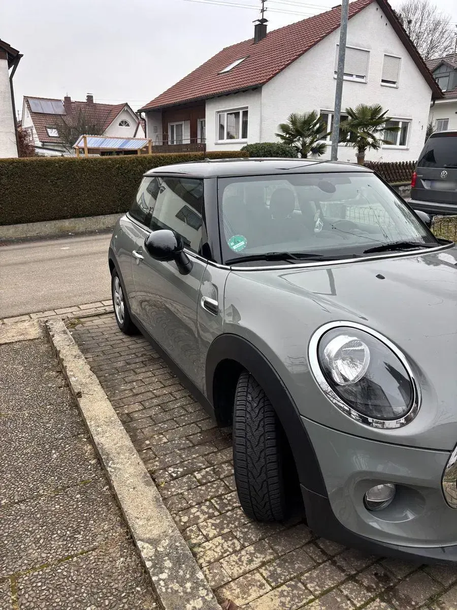 Używany Mini Cooper 136 KM (100 kW) 2019 Szary Hatchback