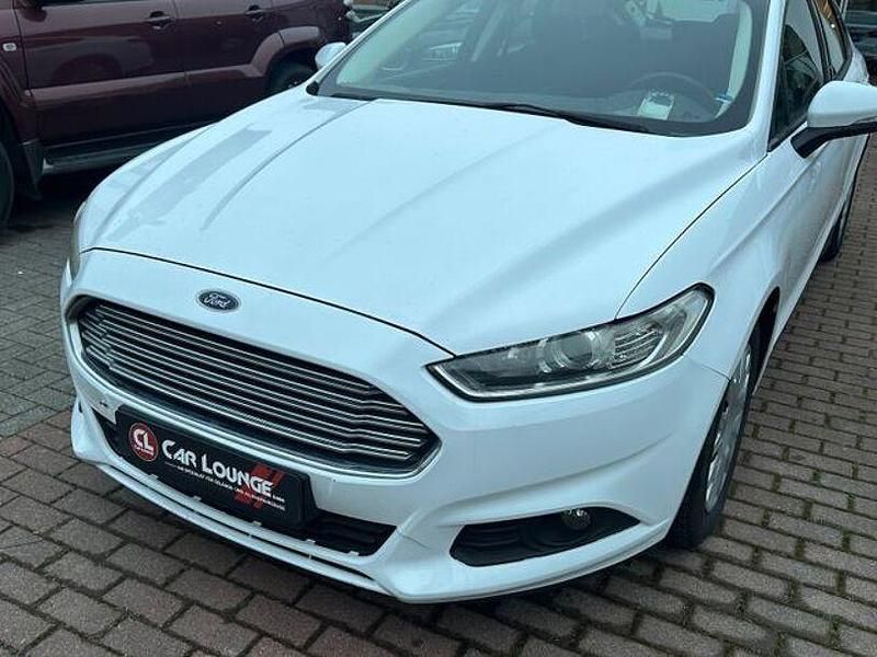 Gebraucht Ford Mondeo Trend 150 PS (110 kW) 2016 Weiß Limousine