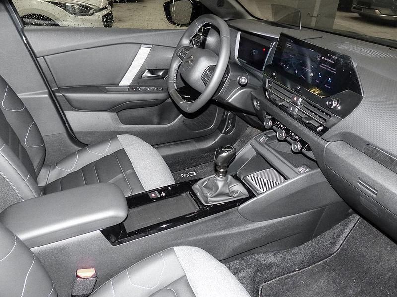 Gebraucht Citroën C4 Shine 131 PS (96 kW) 2023 Island blau (metallic) SUV