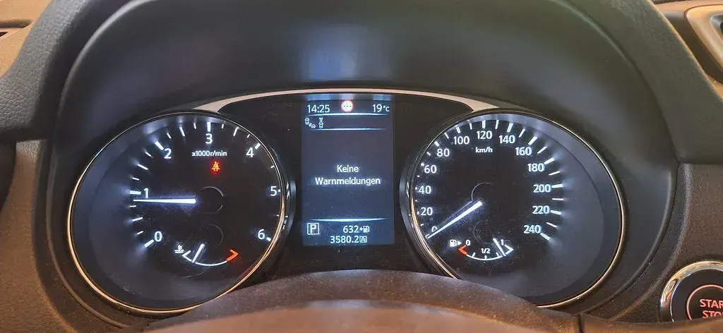 Gebraucht Nissan X-Trail Tekna 131 PS (96 kW) 2014 Schwarz SUV