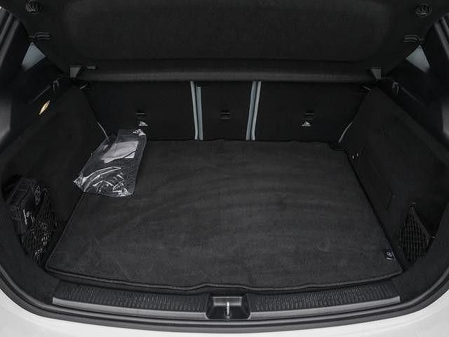 Gebraucht Mercedes B200 163 PS (119 kW) 2024 Van / Kleinbus