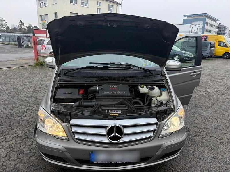Gebraucht Mercedes Viano 2011 Gold Van / Kleinbus