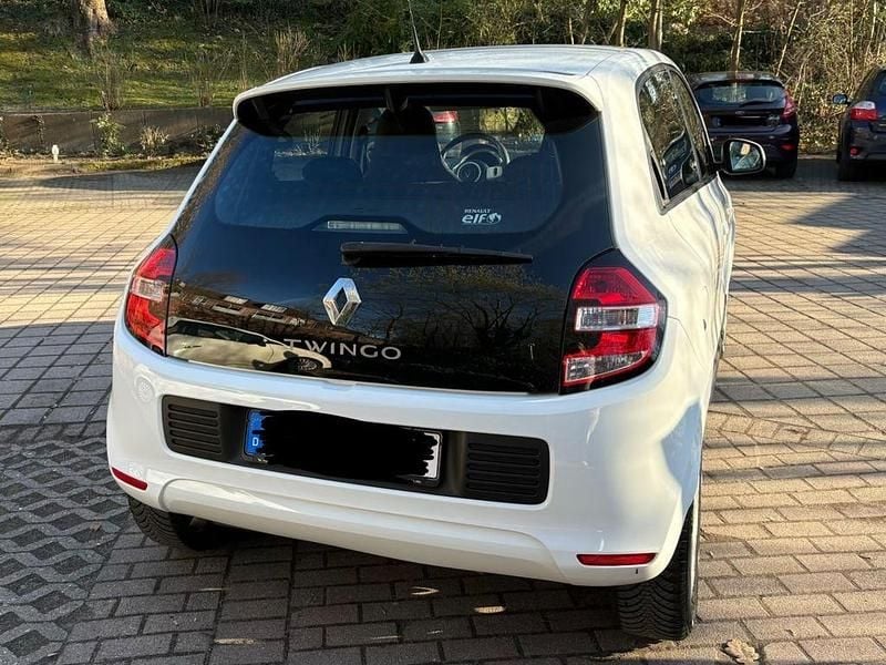 Gebraucht Renault Twingo Experience 69 PS (50 kW) 2016 Weiß Kleinwagen