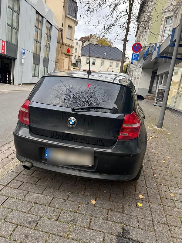 Schwarz Gebraucht 2007 BMW 120 Kleinwagen | 3.650 € (Guter Preis) - Bild 1/4