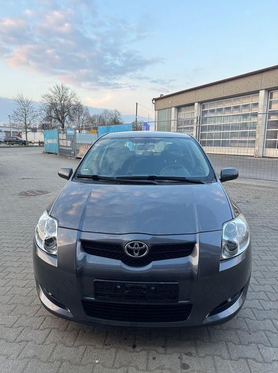 Gebraucht Toyota Auris Team 126 PS (92 kW) 2008 Grau Kleinwagen