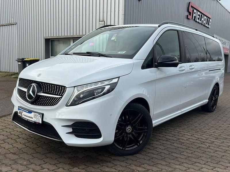 Weiß Gebraucht 2020 Mercedes V300 Van / Kleinbus | 49.999 € (Guter Preis) - Bild 1/4