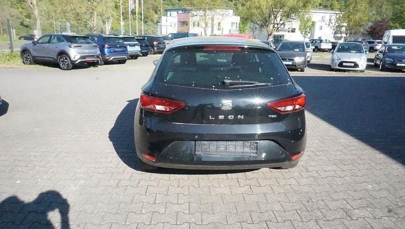 Second-hand Seat Leon Style 105 CP (77 kW) 2014 Negru Berlinǎ