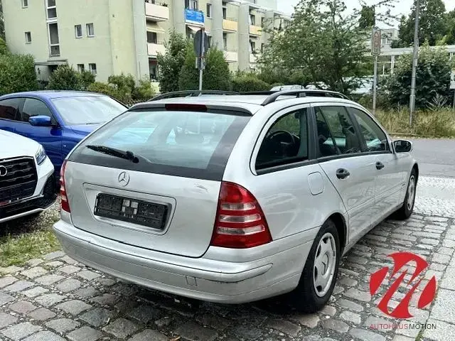 Gebraucht Mercedes C180 143 PS (105 kW) 2002 Brillantsilber  metalliclack Kombi