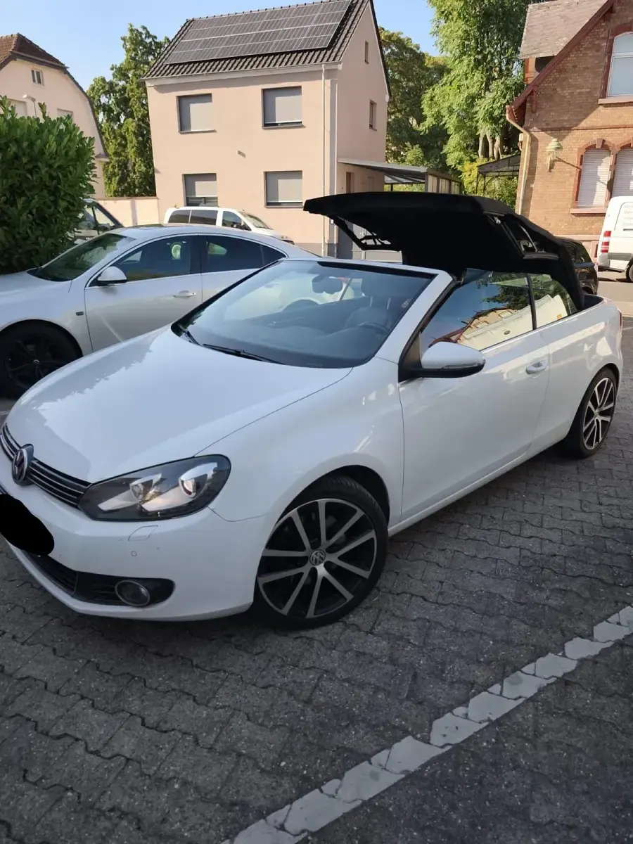 Gebraucht VW Golf Cabriolet 160 PS (117 kW) 2013 Weiß Cabrio