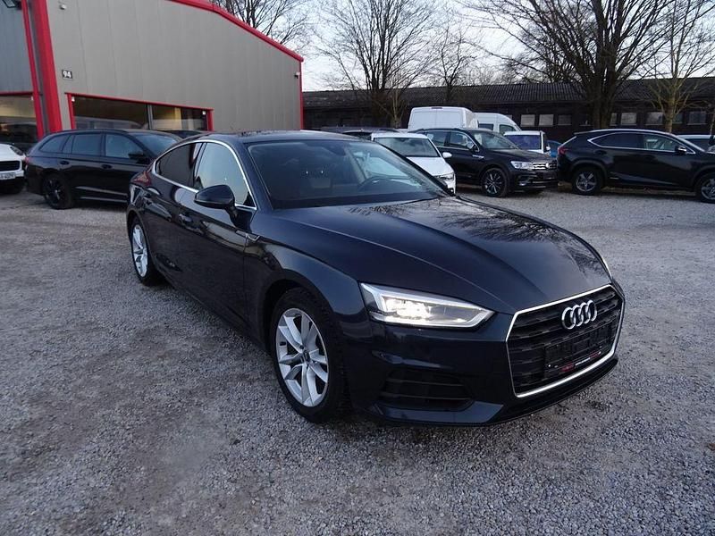 Gebraucht Audi A5 Sportback Basis 150 PS (110 kW) 2018 Mondscheinblau metallic, monds Kleinwagen