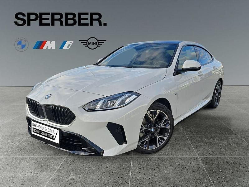 Weiß Gebraucht 2025 BMW 220 M Sport Limousine | 35.900 € (Fairer Preis) - Bild 1/4