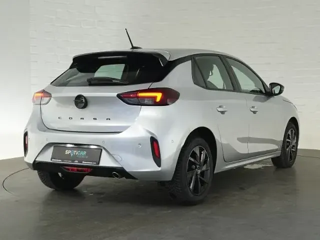 Gebraucht Opel Corsa 101 PS (74 kW) 2025 Silber Kleinwagen