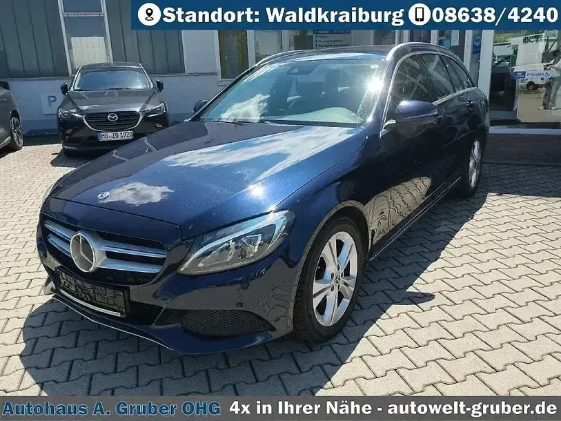 Gebraucht Mercedes C220 Avantgarde 170 PS (125 kW) 2017 Blau Kombi