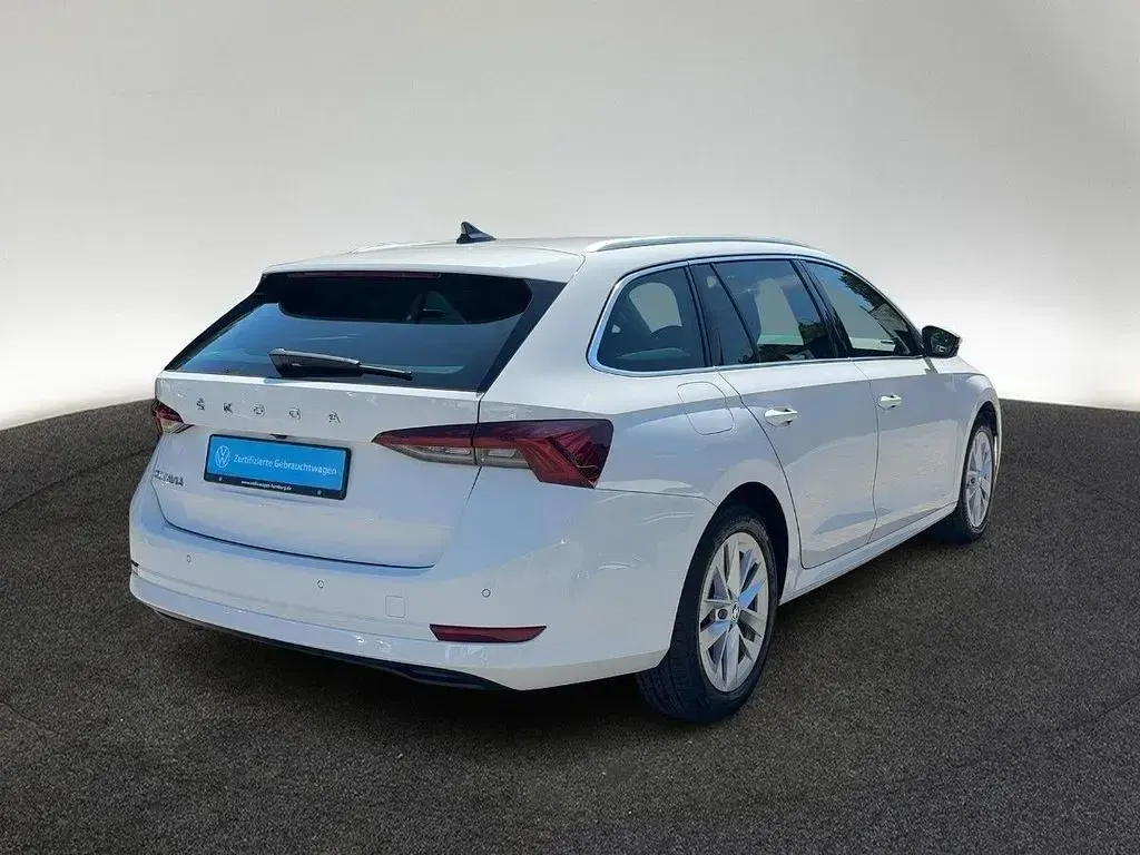 Gebraucht Skoda Octavia Style 150 PS (110 kW) 2024 Weiß Kombi