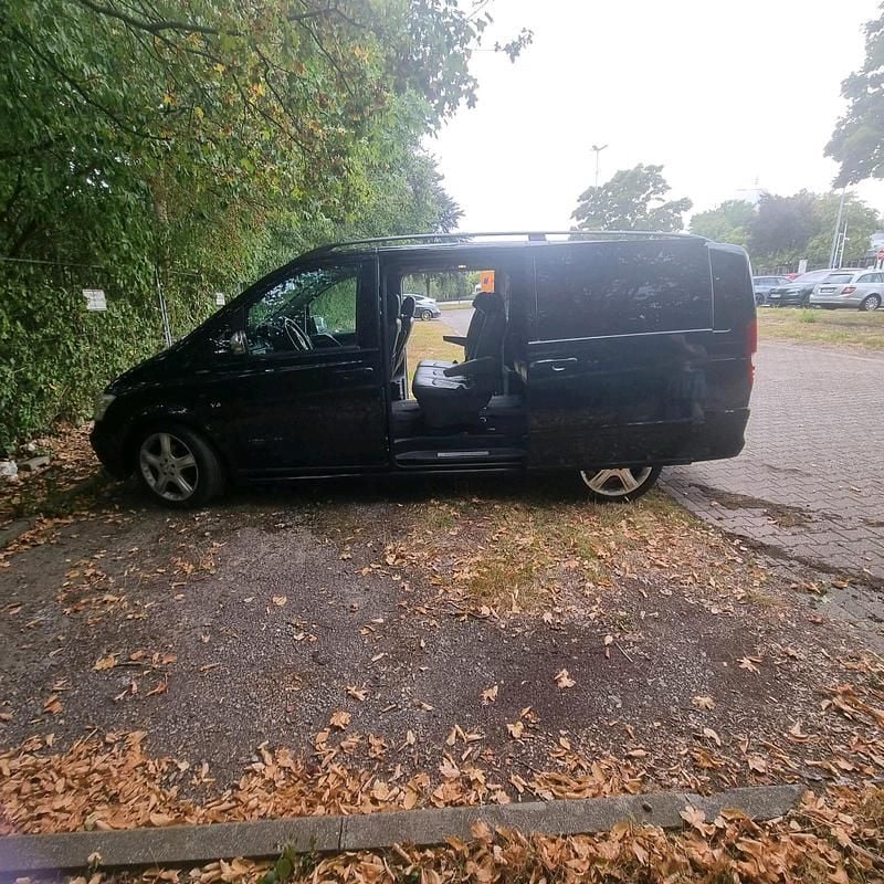 Gebraucht Mercedes Viano 224 PS (164 kW) 2012 Schwarz Van / Kleinbus