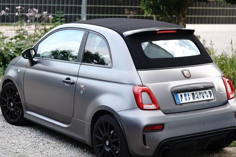 Gebraucht Abarth 595C Esseesse 179 PS (131 kW) 2021 Grau Cabrio