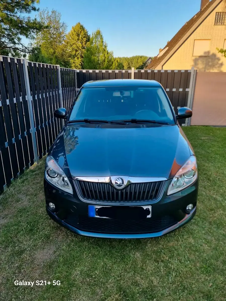 Gebraucht Skoda Fabia Ambition 86 PS (63 kW) 2014 Grau Limousine