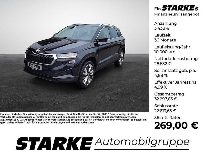 Schwarz (schwarzmagic perleffekt) Neu 2025 Skoda Karoq Selection SUV | 31.970 € (Superpreis) - Bild 1/4