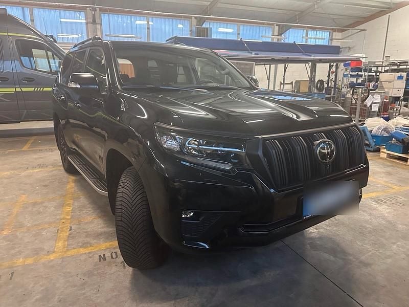 Gebraucht Toyota Land Cruiser TEC-Edition 204 PS (150 kW) 2024 Schwarz SUV