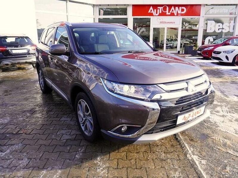 Gebraucht Mitsubishi Outlander 150 PS (110 kW) 2018 Braun SUV