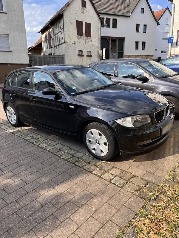 Gebraucht BMW 116 115 PS (84 kW) 2007 Schwarz Kleinwagen
