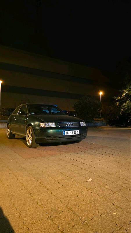Grün Gebraucht 1997 Audi A3 Kleinwagen | 1.000 € (Fairer Preis) - Bild 1/4