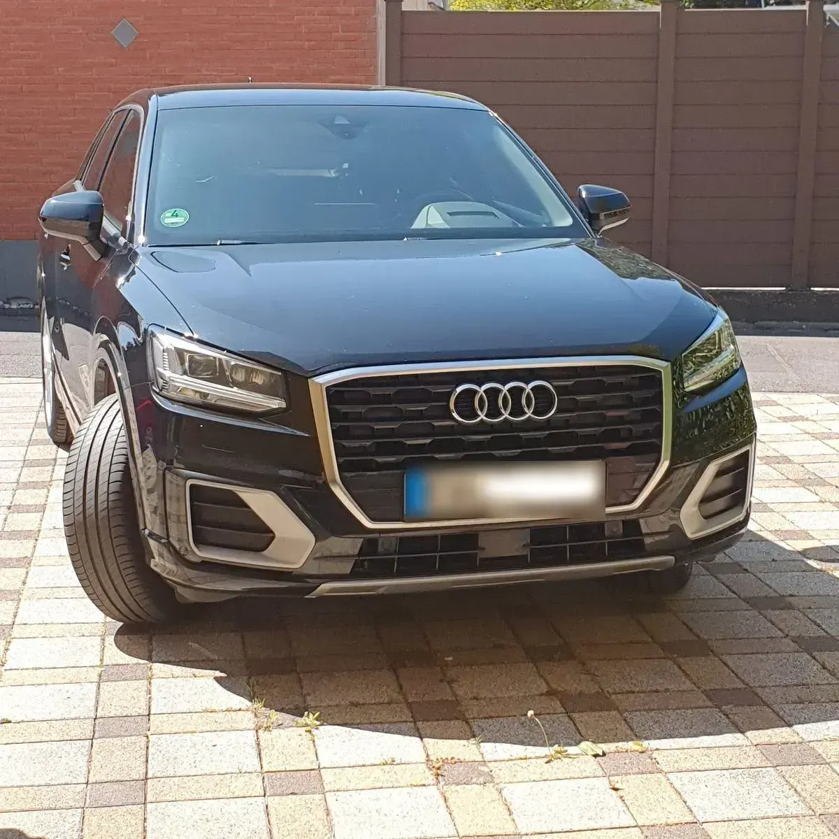 Gebraucht Audi Q2 Design 116 PS (85 kW) 2016 Schwarz SUV