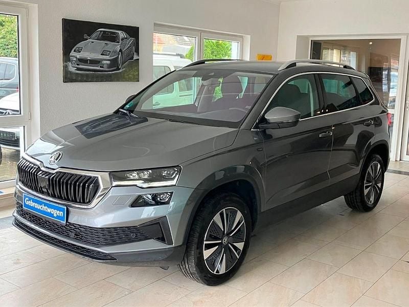 Graphite grau Gebraucht 2025 Skoda Karoq Tour SUV | 29.990 € (Superpreis) - Bild 1/4