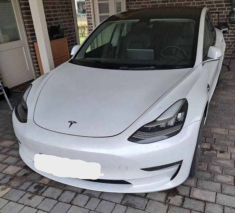Gebraucht Tesla Model 3 366 kW (498 PS) 2019 Weiß Limousine