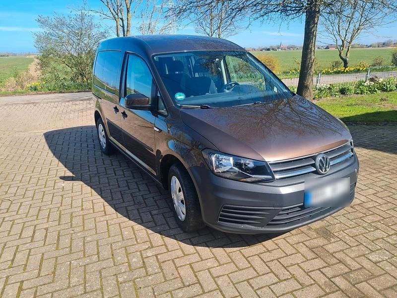 Usata VW Caddy 75 CV (55 kW) 2018 Marrone Monovolume