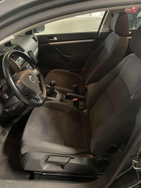 Gebraucht VW Golf V Comfortline 122 PS (89 kW) 2009 Grau Kombi