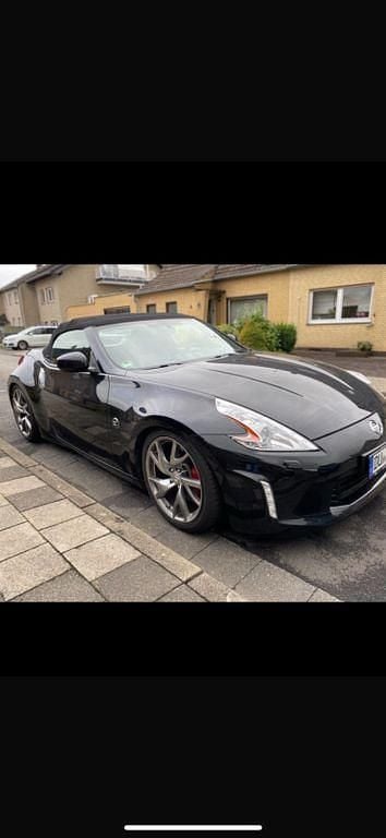 Schwarz Gebraucht 2017 Nissan 370Z Cabrio | 21.999 € - Bild 1/4