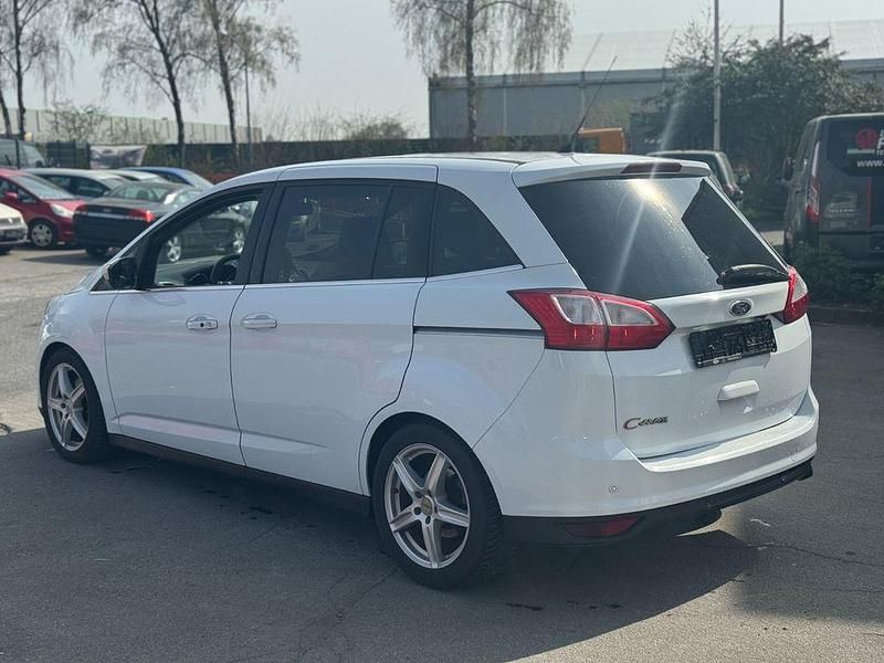 Gebraucht Ford Grand C-Max Titanium 163 PS (119 kW) 2011 Weiß Van / Kleinbus