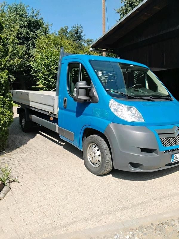 Blau Gebraucht 2015 Citroën Jumper Van / Kleinbus | 8.700 € (Fairer Preis) - Bild 1/4