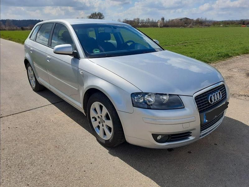 Gebraucht Audi A3 Ambiente 102 PS (75 kW) 2005 Silber Kleinwagen