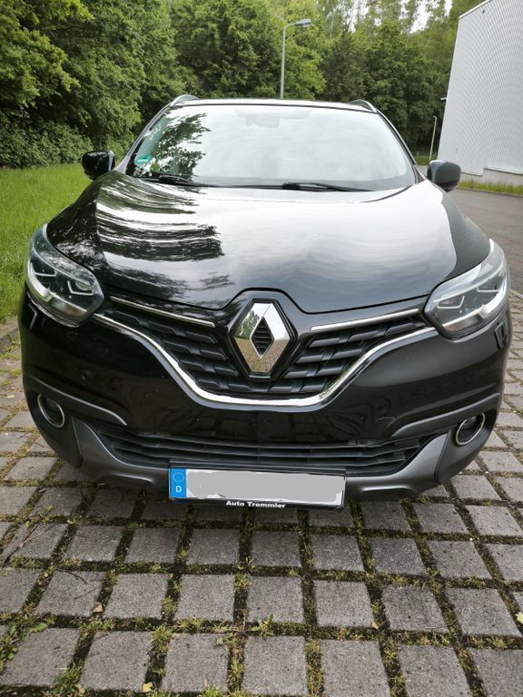 Schwarz Gebraucht 2016 Renault Kadjar Bose Edition SUV | 10.900 € (Guter Preis) - Bild 1/4