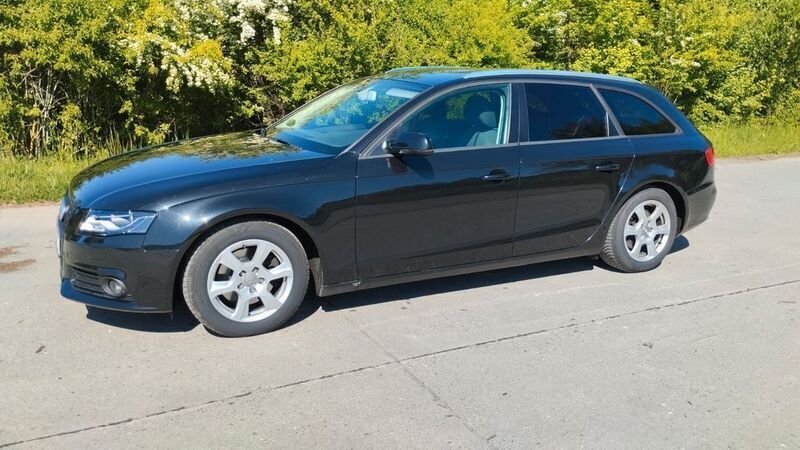 Schwarz Gebraucht 2009 Audi A4 Attraction Kombi | 4.000 € (Guter Preis) - Bild 1/4