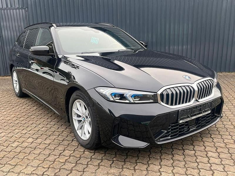 Gebraucht BMW 318 M Sport 156 PS (114 kW) 2024 Schwarz Kombi