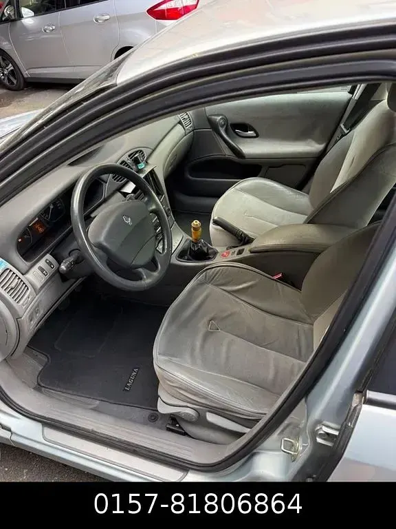 Gebraucht Renault Laguna II Privilege 120 PS (88 kW) 2002 Silber Limousine