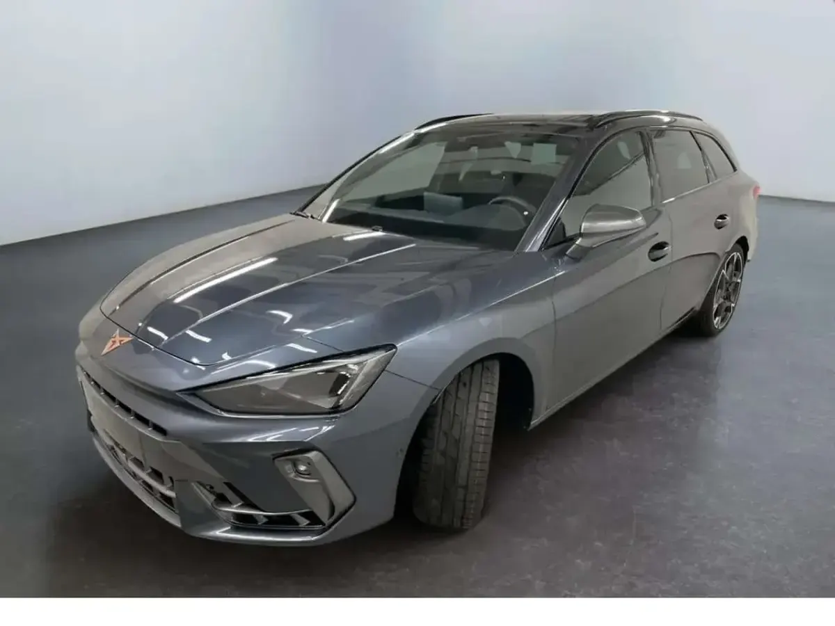 Nowe Cupra Leon VZ 333 KM (244 kW) 2025 Magnetic tech(versch. farben) Kombi