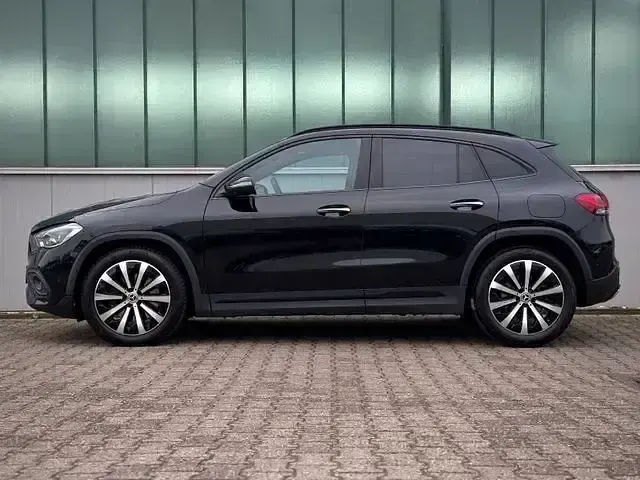 Gebraucht Mercedes GLA200 Progressive 150 PS (110 kW) 2022 Andere SUV