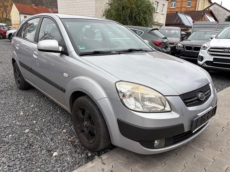 Gebraucht Kia Rio EX 110 PS (80 kW) 2007 Silber Limousine