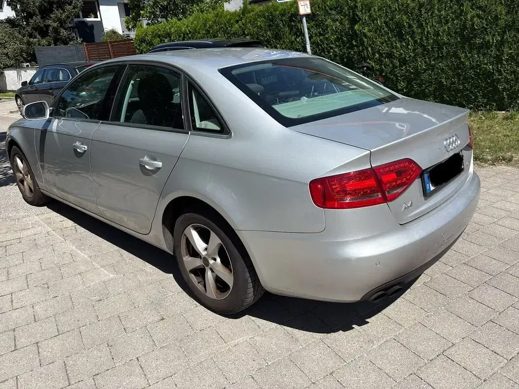 Gebraucht Audi A4 Ambiente 120 PS (88 kW) 2009 Grau Limousine