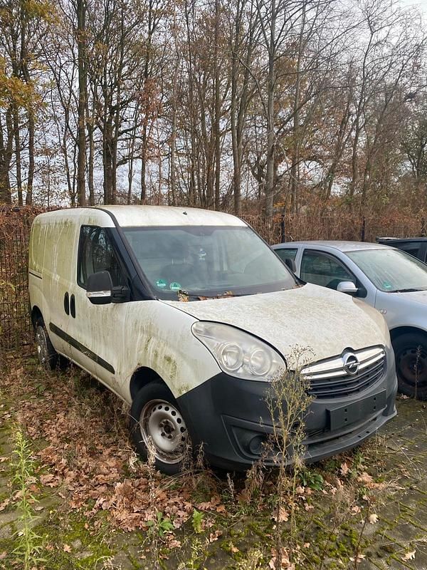 Gebraucht Opel Combo 90 PS (66 kW) 2013 Weiß Van / Kleinbus
