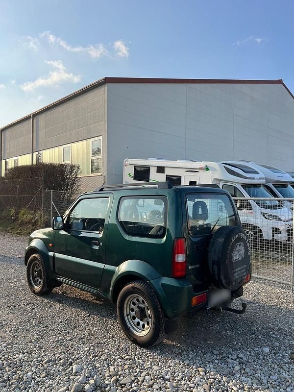 Second-hand Suzuki Jimny 80 CP (58 kW) 2001 Verde SUV