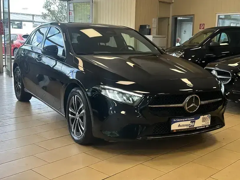 Gebraucht Mercedes A220 Progressive 190 PS (139 kW) 2024 Schwarz Limousine