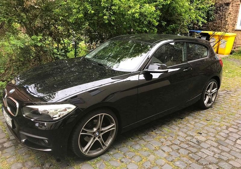 Schwarz Gebraucht 2016 BMW 116 M Performance Kleinwagen | 9.399 € (Fairer Preis) - Bild 1/4