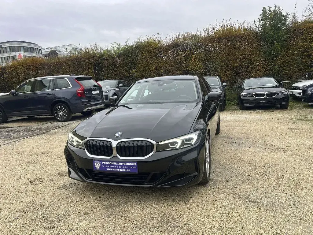 Gebraucht BMW 320 Shadowline 190 PS (139 kW) 2023 Saphirschwarz Limousine