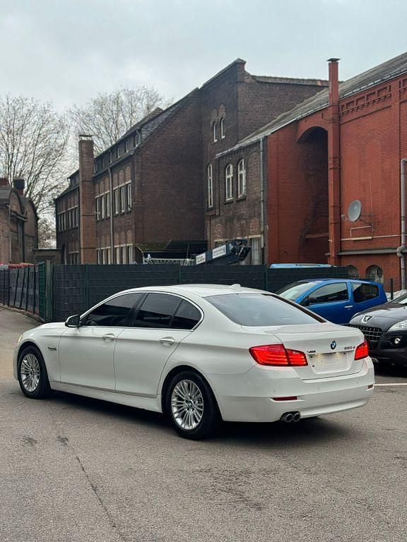 Weiß Gebraucht 2014 BMW 520 Limousine | 10.999 € (Superpreis) - Bild 1/4